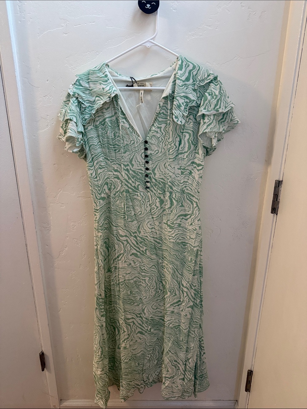 Ted Baker London Green Marble-Print V-Neck Midi Dress